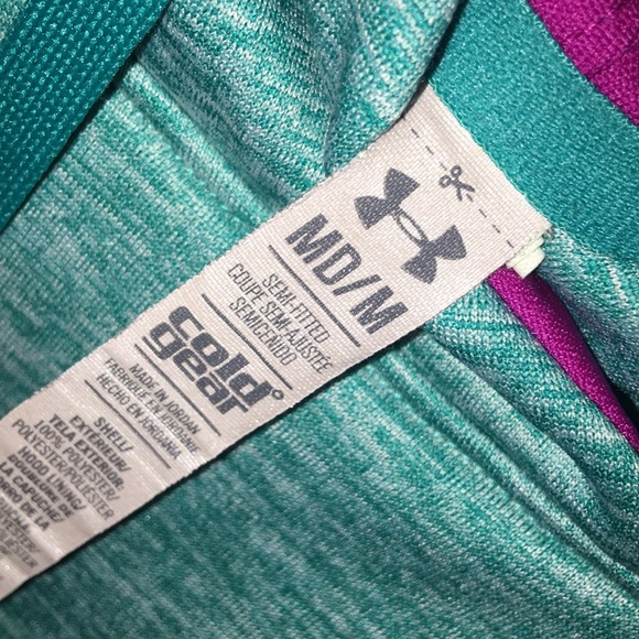 Under armor hoodie - Picture 3 of 3